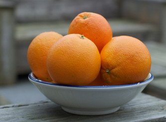 Gedicht: Schaal met sinaasappels