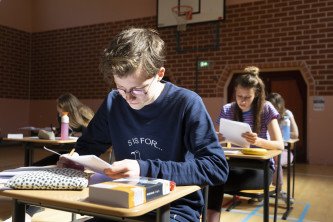Scholen gaan toch open voor eindexamenleerlingen