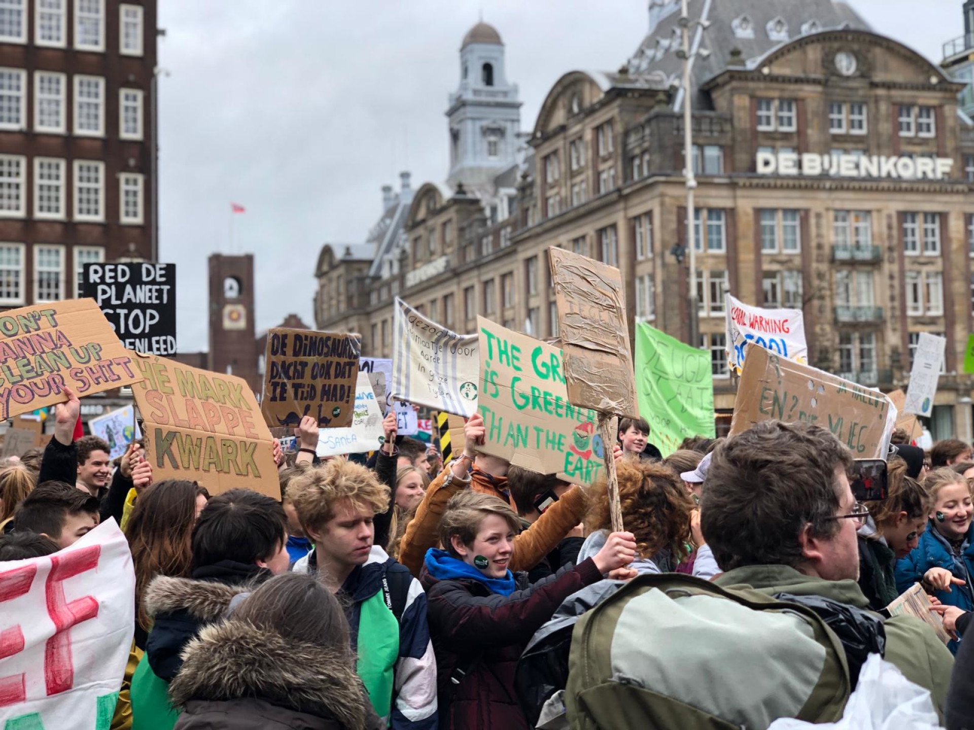 Dit waren de protestborden (en protestfietsen) van de tweede klimaatmars