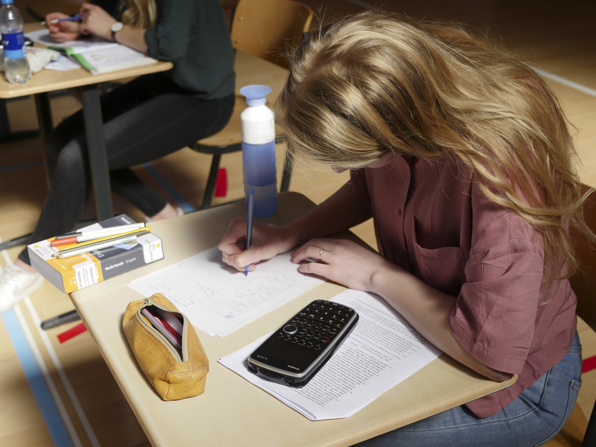 Vwoexamen wiskunde B was 'echt moeilijk' Eindexamens 2024