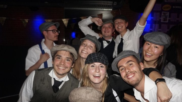 Hoe overleef ik... met/zonder nieuwe vrienden? Deel 2