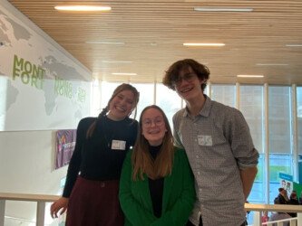 Deze drie jongeren doen mee aan debatwedstrijden
