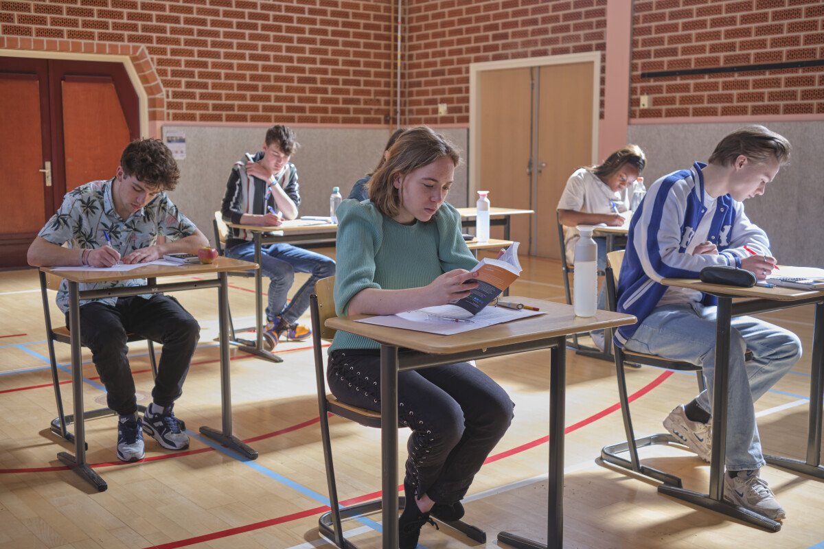 Tweede tijdvak gaat van start Eindexamens 2023 Tweede tijdvak gaat van start Eindexamens 2023