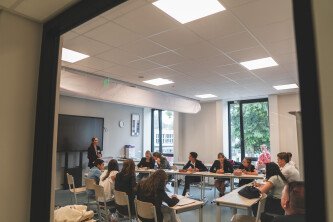 Fotoverslag: zo ziet een debatfinale voor scholieren eruit