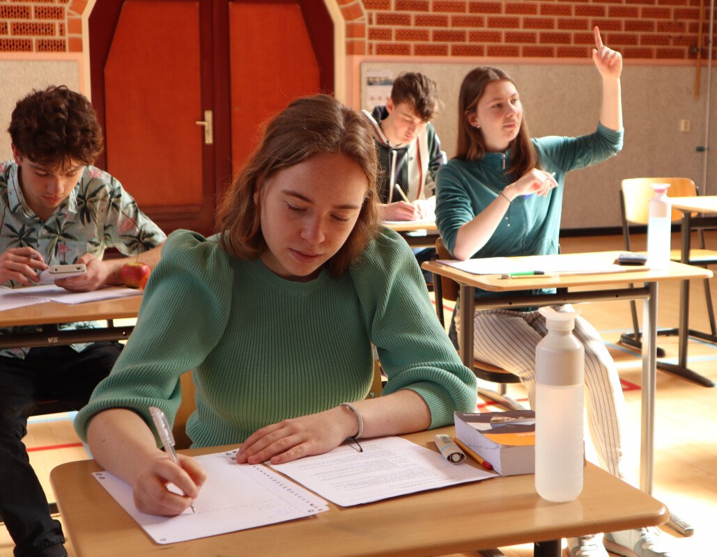Examen Nederlands voor de meeste vwo'ers wel 'te doen' | Eindexamens