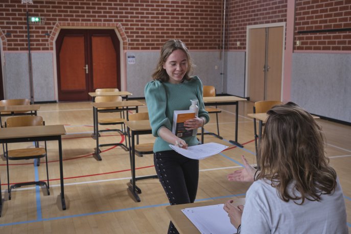 Dit mag je wel en niet meenemen naar de examenzaal