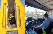 Niek (18) doet opleiding tot machinist: 'Op mijn eerste stagedag mocht ik meteen rijden naar Amsterdam'