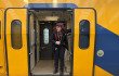'Niet alleen kaartjes controleren': Julia (18) over haar opleiding tot hoofdconducteur