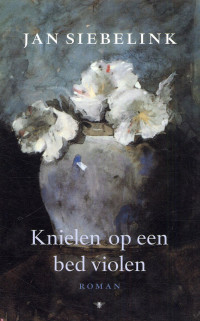 Boekcover Knielen op een bed violen