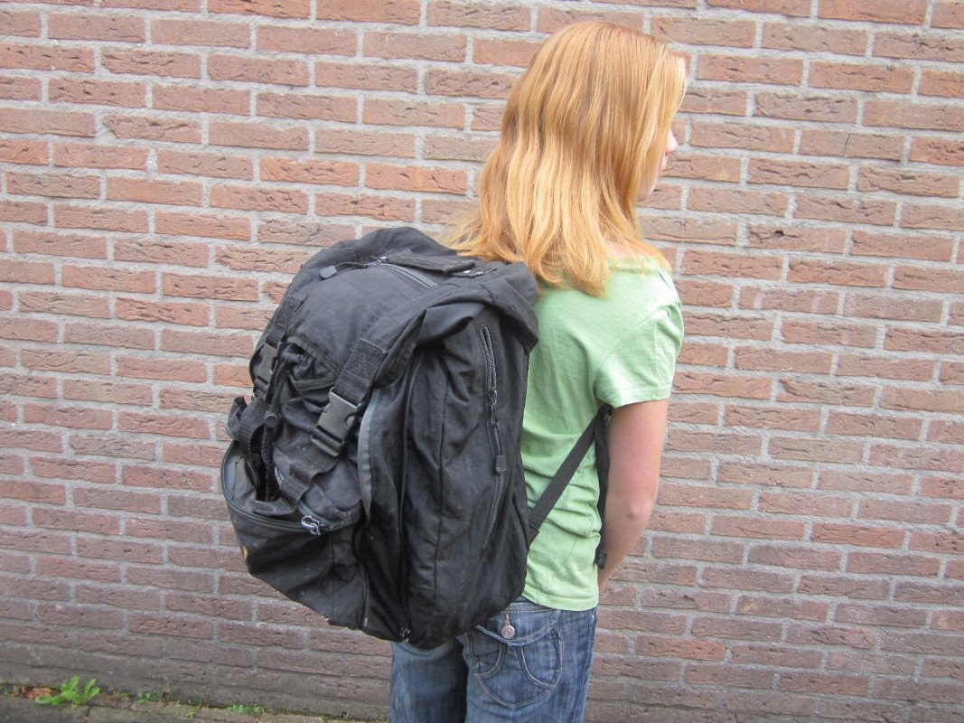 Met een rugzak je examens in | Eindexamens 2023 | Scholieren.com
